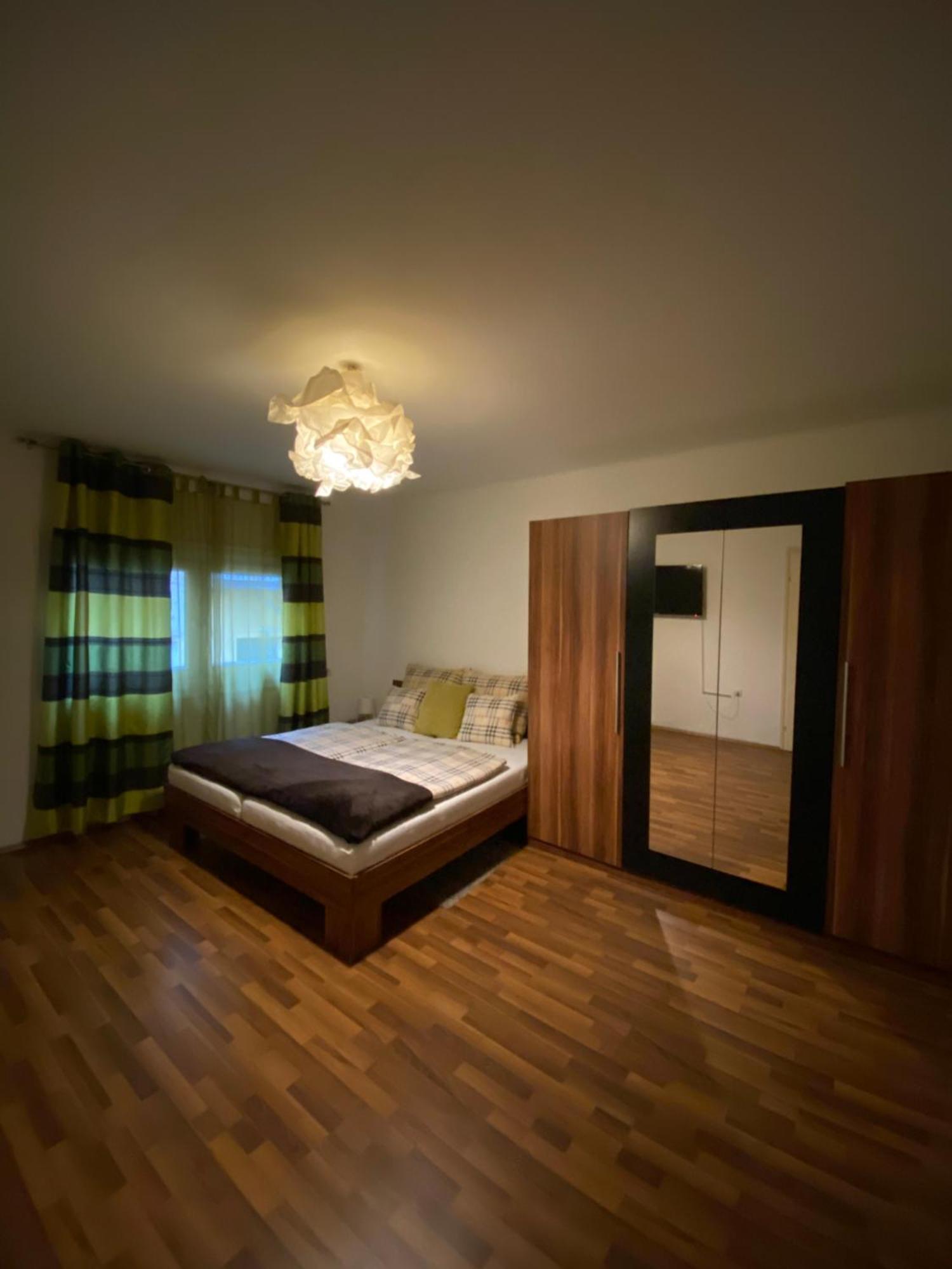 Holiday Apartments & Rooms Next Danube Promenade Budapest Exterior photo