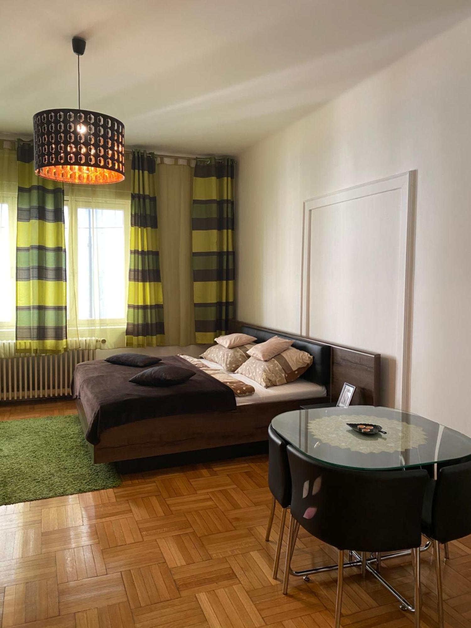 Holiday Apartments & Rooms Next Danube Promenade Budapest Exterior photo